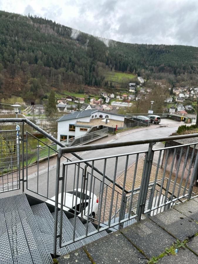 Schwarzwald Maedl Apartment Bad Wildbad Bagian luar foto